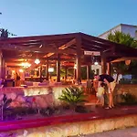 Hotel Stone House
