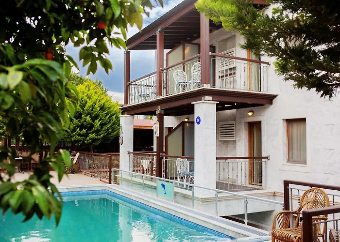 Stone House Hotel *