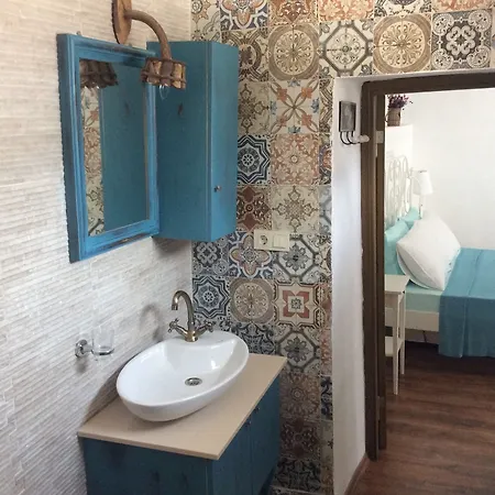 Hotel Stone House *