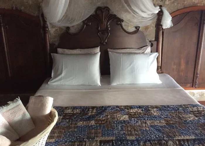 Stone House * 博德鲁姆